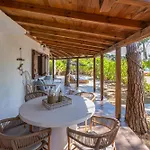 Amouage Boutique Villa *
