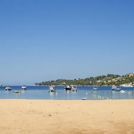 Villa Amouage Boutique Kolios