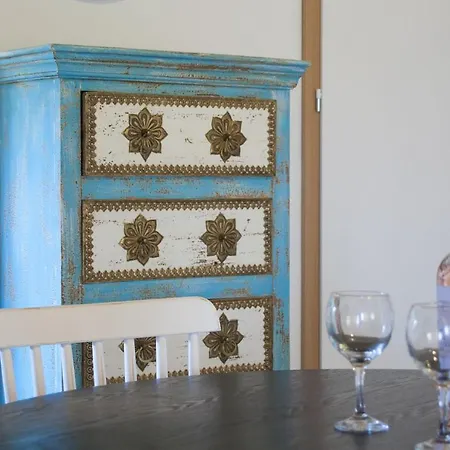 Villa Amouage Boutique Kolios