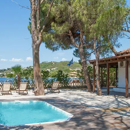 Amouage Boutique Villa *