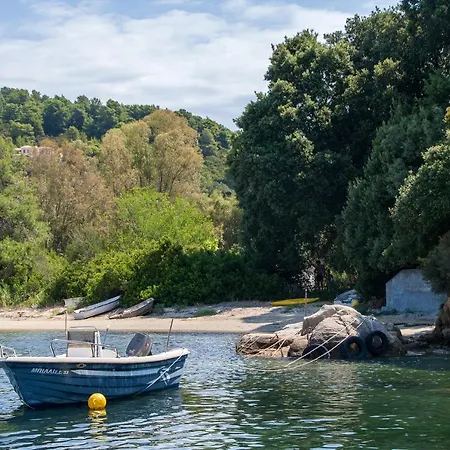 Villa Amouage Boutique *