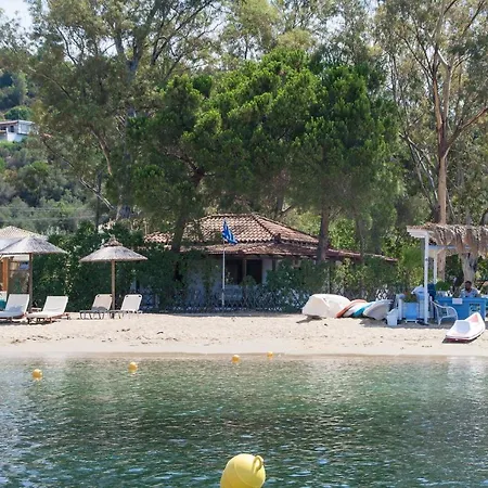 Villa Amouage Boutique Kolios