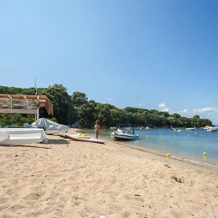 Amouage Boutique Villa Kolios