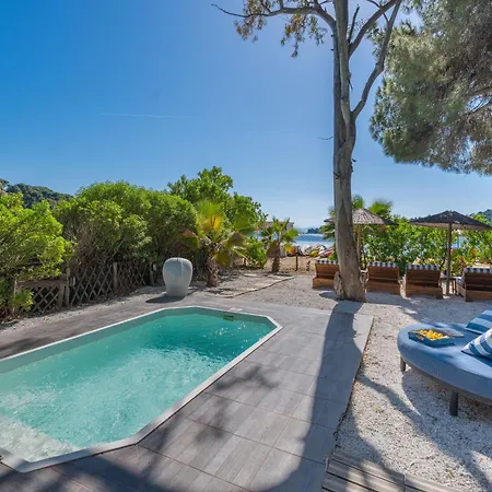 Villa Amouage Boutique *