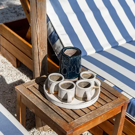 Amouage Boutique Villa