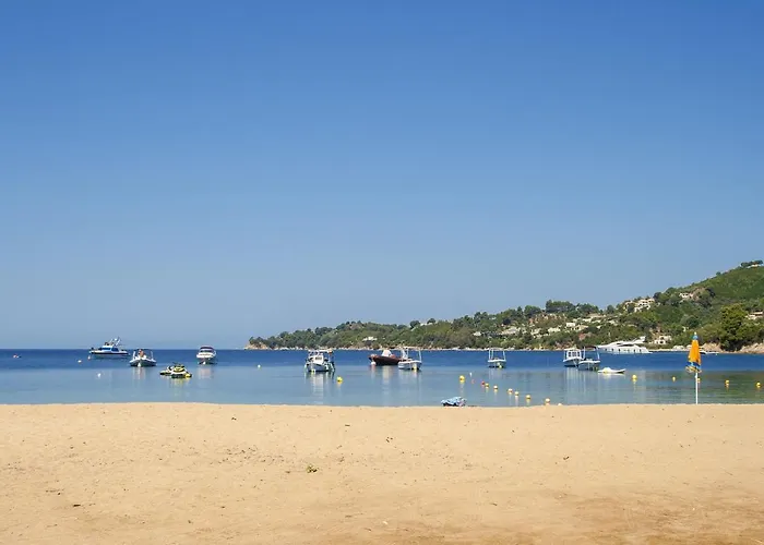 Villa Amouage Boutique Kolios