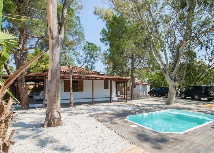 Amouage Boutique Villa Kolios