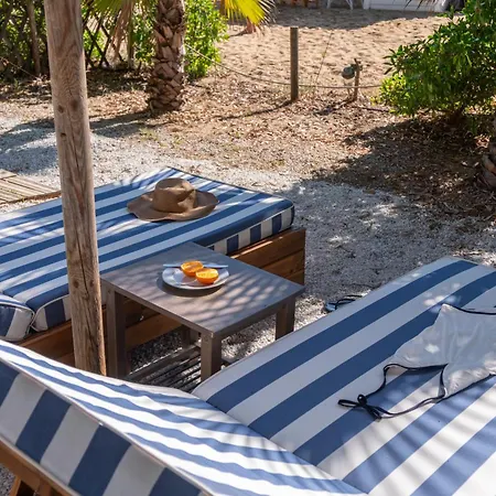 Villa Amouage Boutique Kolios
