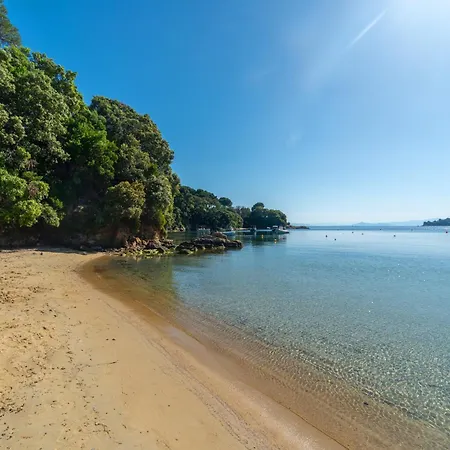 Amouage Boutique Vilă