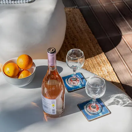 Amouage Boutique Villa *