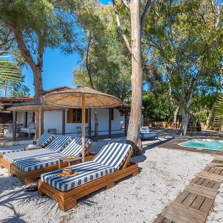 Vilă Amouage Boutique *